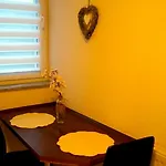 24 Modern & Gemuetlich Apartment *