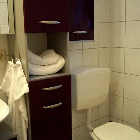 24 Modern & Gemuetlich