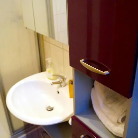 24 Modern & Gemuetlich